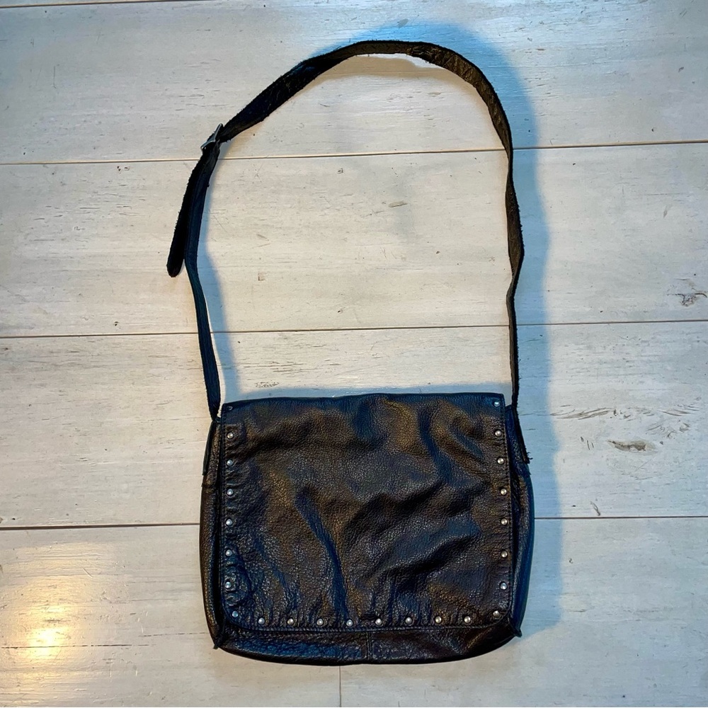 J Jill Leather Black Crossbody Saddlebag Moto Adj Strap Brushed Silver Rivets